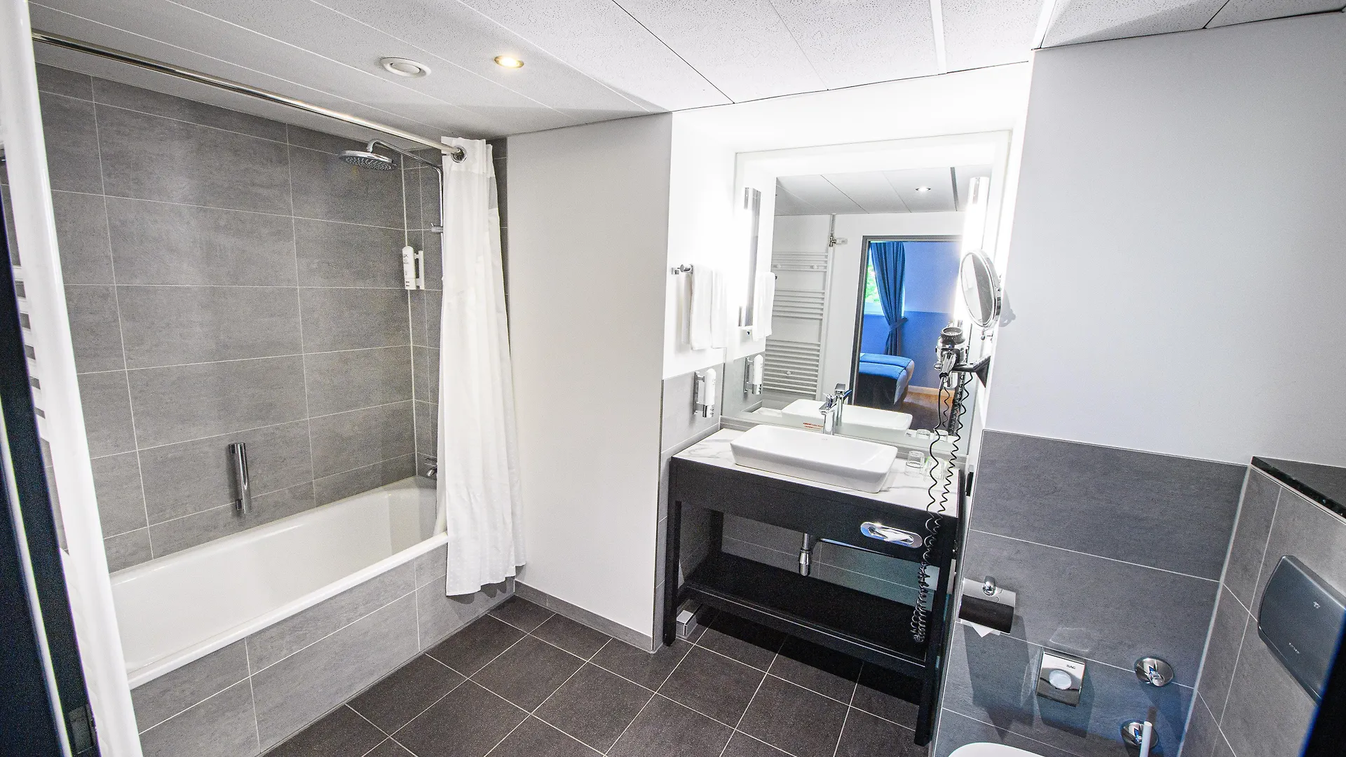 Holiday Inn Luebeck By Ihg Hotel Lubeck